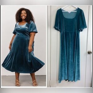 BALTIC BORN Nora Velvet Midi Dress in Teal size XL